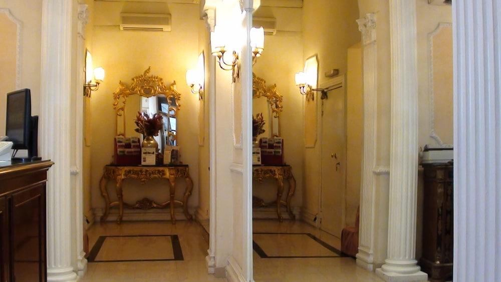 Hotel Erdarelli Рим Екстериор снимка