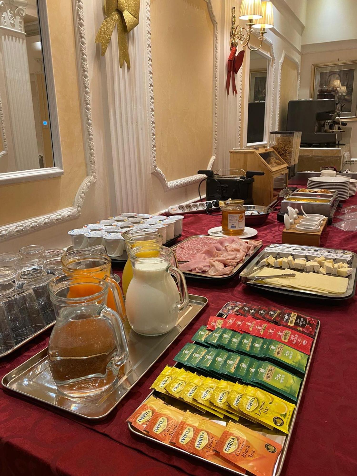 Hotel Erdarelli Рим Екстериор снимка