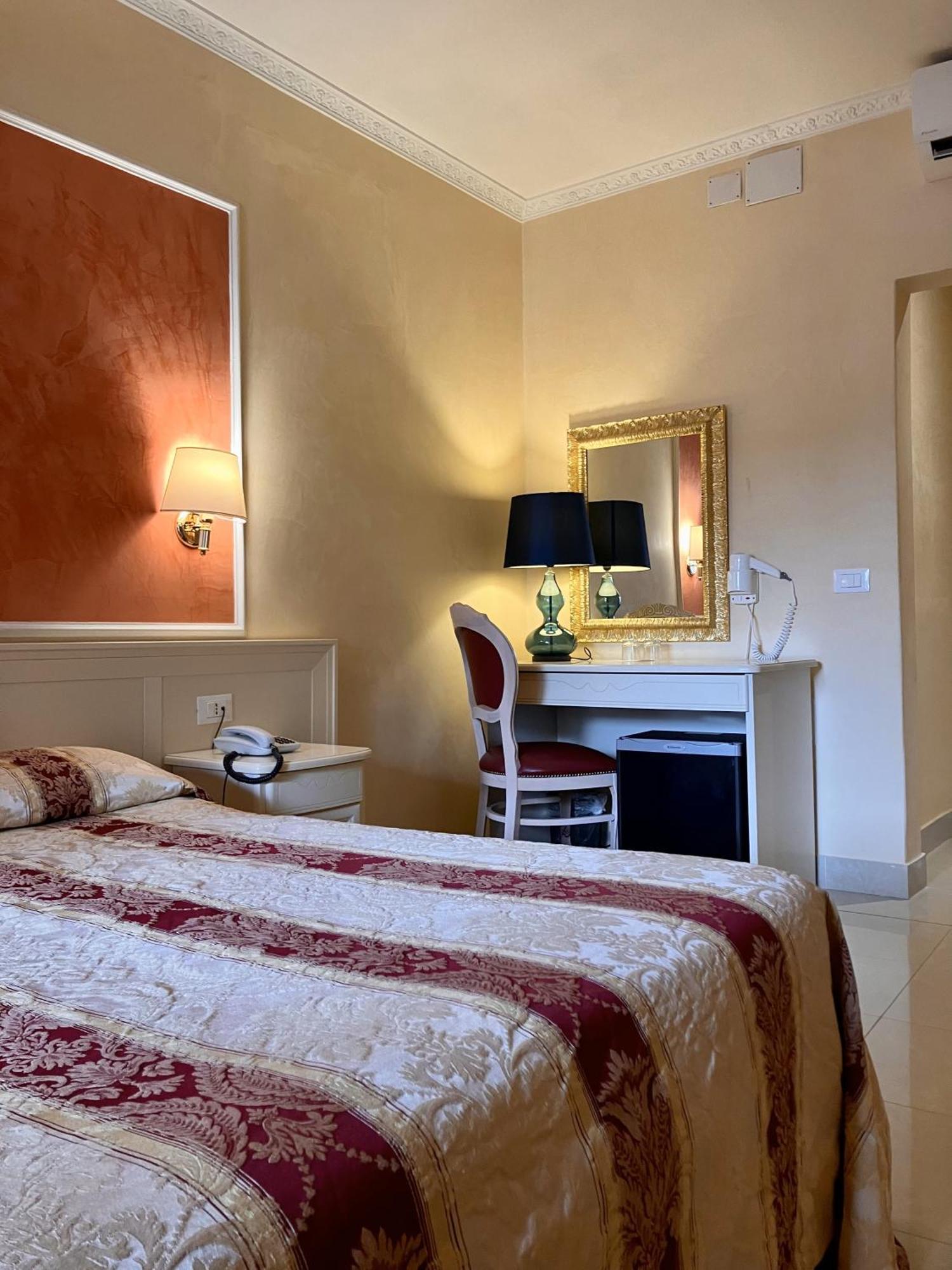 Hotel Erdarelli Рим Екстериор снимка