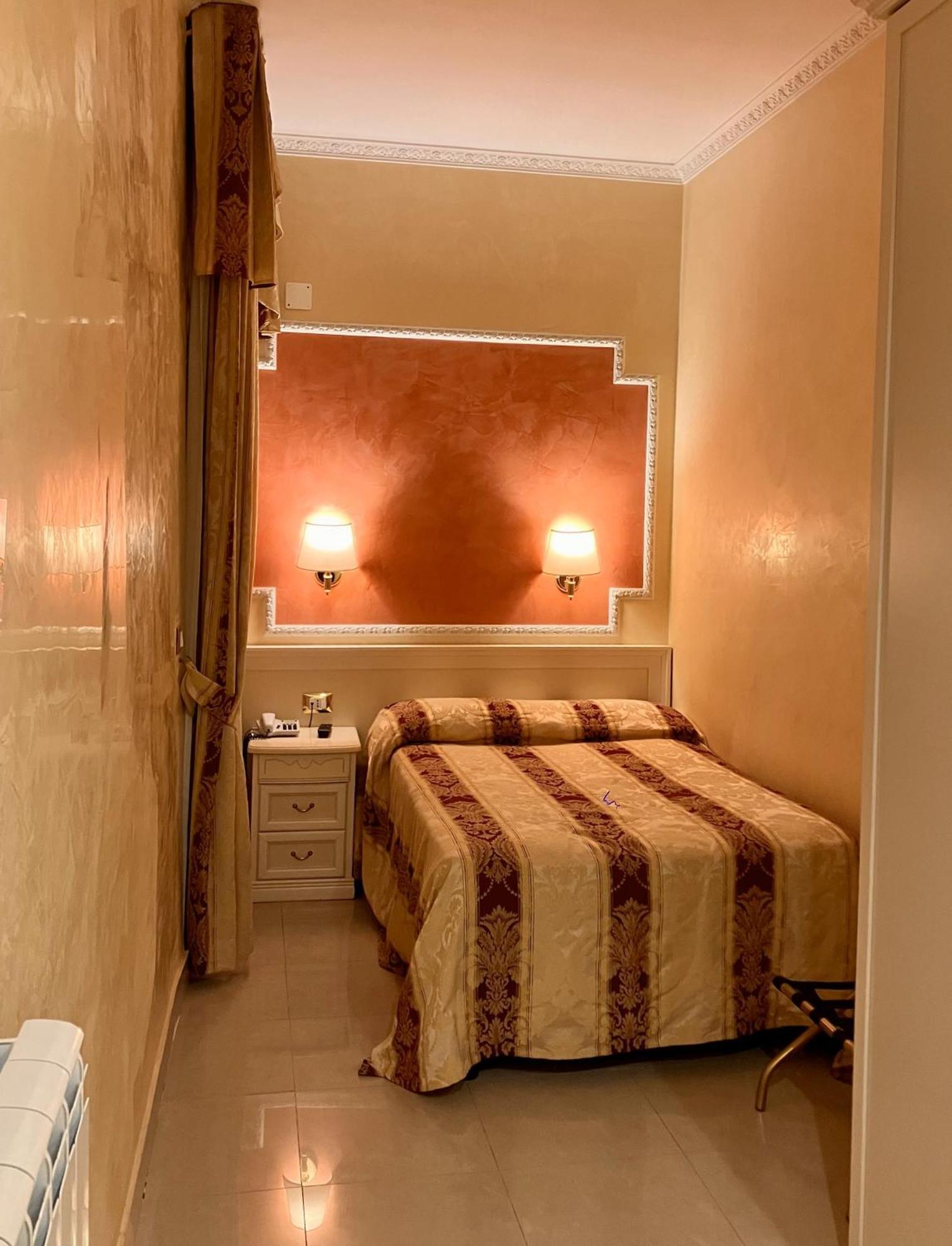 Hotel Erdarelli Рим Екстериор снимка