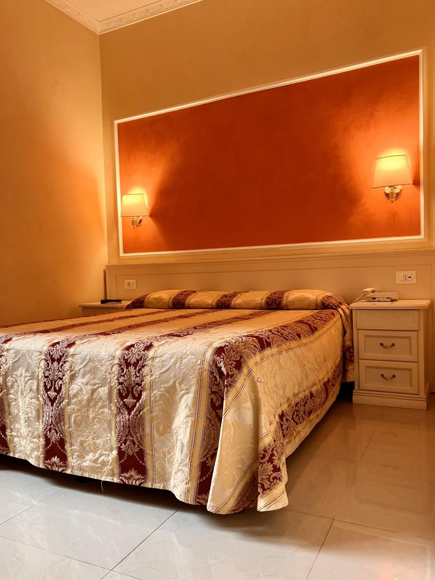 Hotel Erdarelli Рим Екстериор снимка