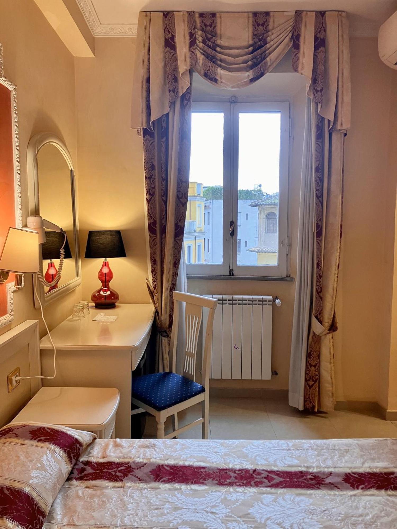 Hotel Erdarelli Рим Екстериор снимка