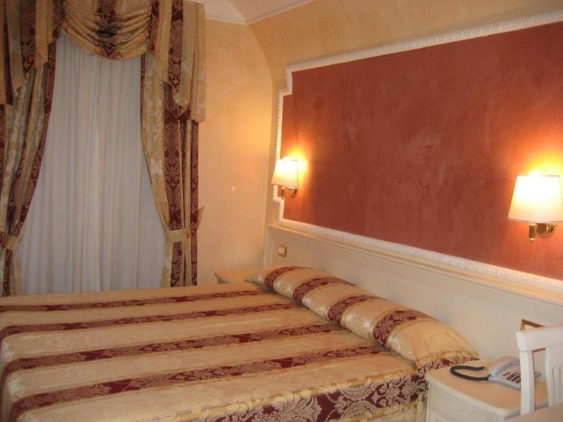 Hotel Erdarelli Рим Екстериор снимка